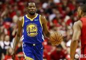 按照今年NBA季后赛的各队表现，抛开个人信仰，哪支球队更有希望拿到总冠军？