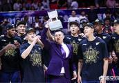 广东男篮夺冠，对于李楠有何参照价值？是否会把广东队作为模板？你怎么评价？