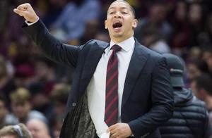 Woj：湖人预计聘请泰伦-卢出任主教练