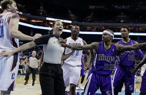 NBA裁判年薪曝光！球场上受人尊敬，收入却是球星的千分之一