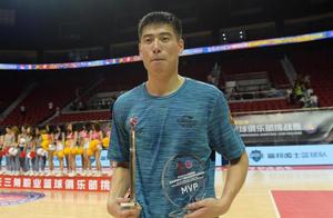 浙江单场39分小将休赛期苦练，去年曾获夏季联赛MVP