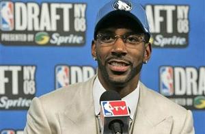一个击败两位MVP，一个全美最强高中生，可惜他俩却被自己毁了