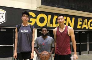16岁中锋身高仅差姚明4公分，有望成为下一代“移动长城”领军者