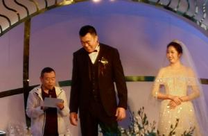潘长江和男篮韩德君是什么关系？样貌神似"父子"