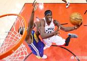 西亚卡姆16年以27顺位进入NBA，那在他前面还有谁比他更出色？
