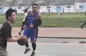 NBA球星成名前的样子，你们确定都见过？