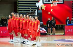 重压之下，中国女篮能取得成功，男篮为何溃不成军？