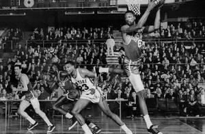 NBA74年历史个人最佳赛季排名，96年乔丹居首，13年詹姆斯第三