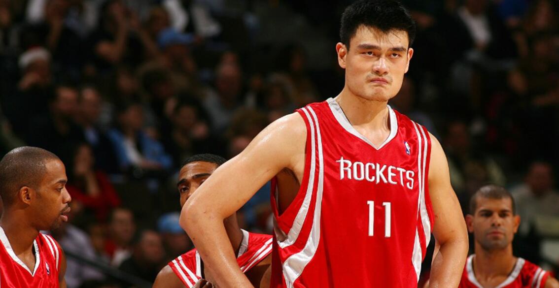 nba的中国球员有哪些 NBA的中国球员：扬威全球的篮球之光