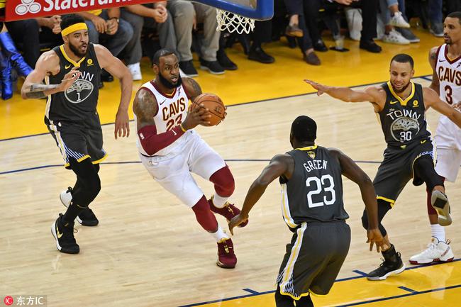 <a href=http://www.nbalx.com/star/zhanmusi/ target=_blank class=infotextkey>ղķ˹</a>ٴγԽ<a href=http://www.nbalx.com/star/qiaodan/ target=_blank class=infotextkey>ǵ</a>